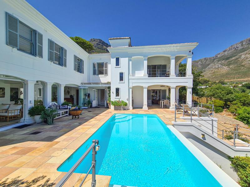 To Let 4 Bedroom Property for Rent in Hout Bay Western Cape